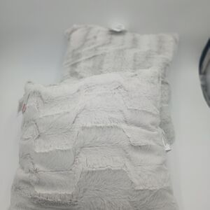 FRYE AND CO. White Accent Pillows